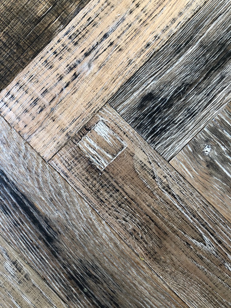 Breitem Parkett aus altem Eiche Holz